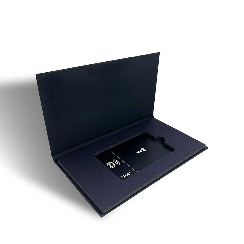  NTAG®213 Metallic Nfc Card Metal Business Card with card holder