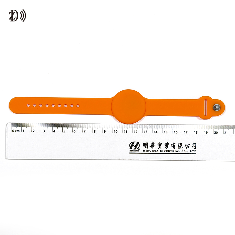 Round Face NFC Silicone Wristband